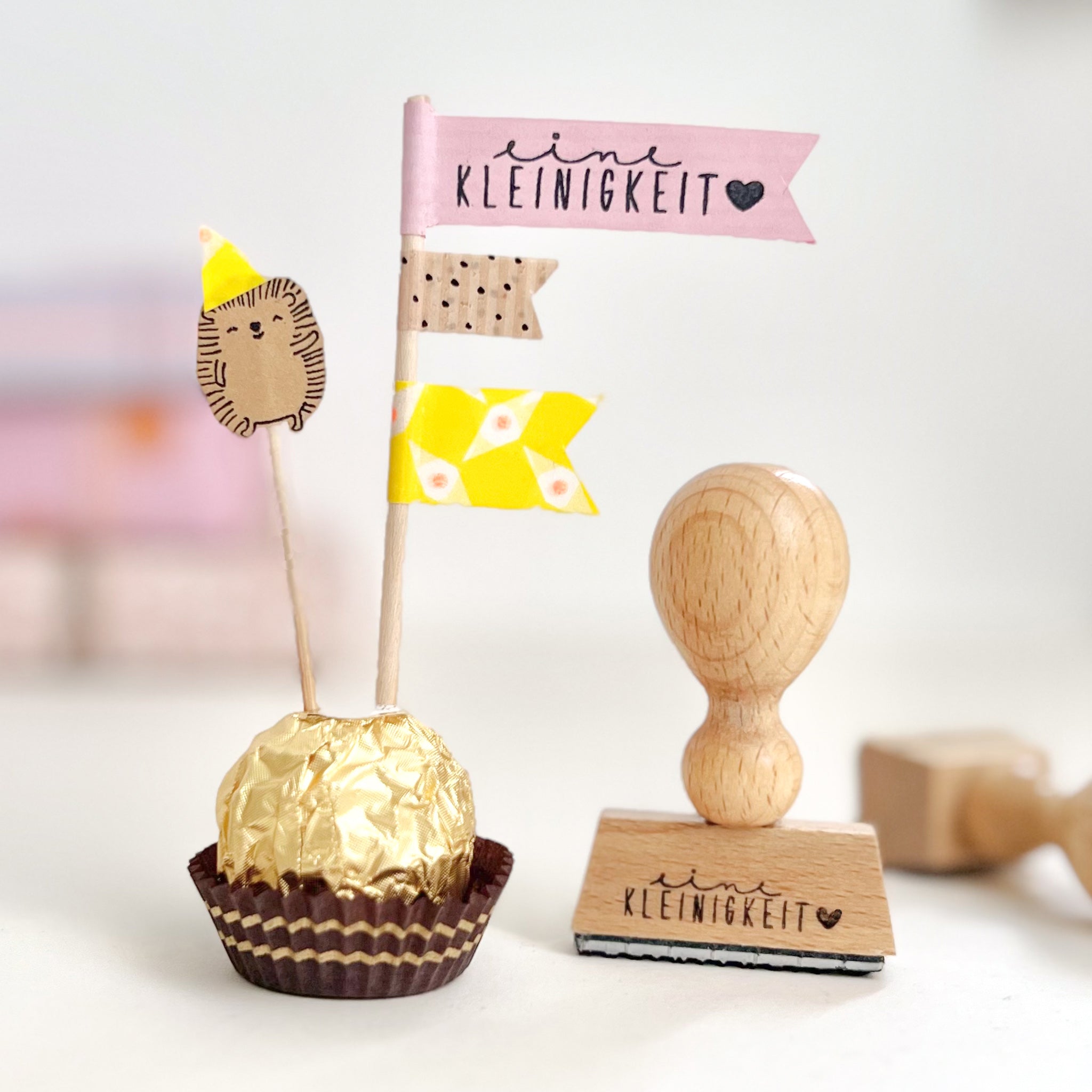 Stempel "eine Kleinigkeit" mit Herz, Stempel Geschenk, Stempel Hochzeit