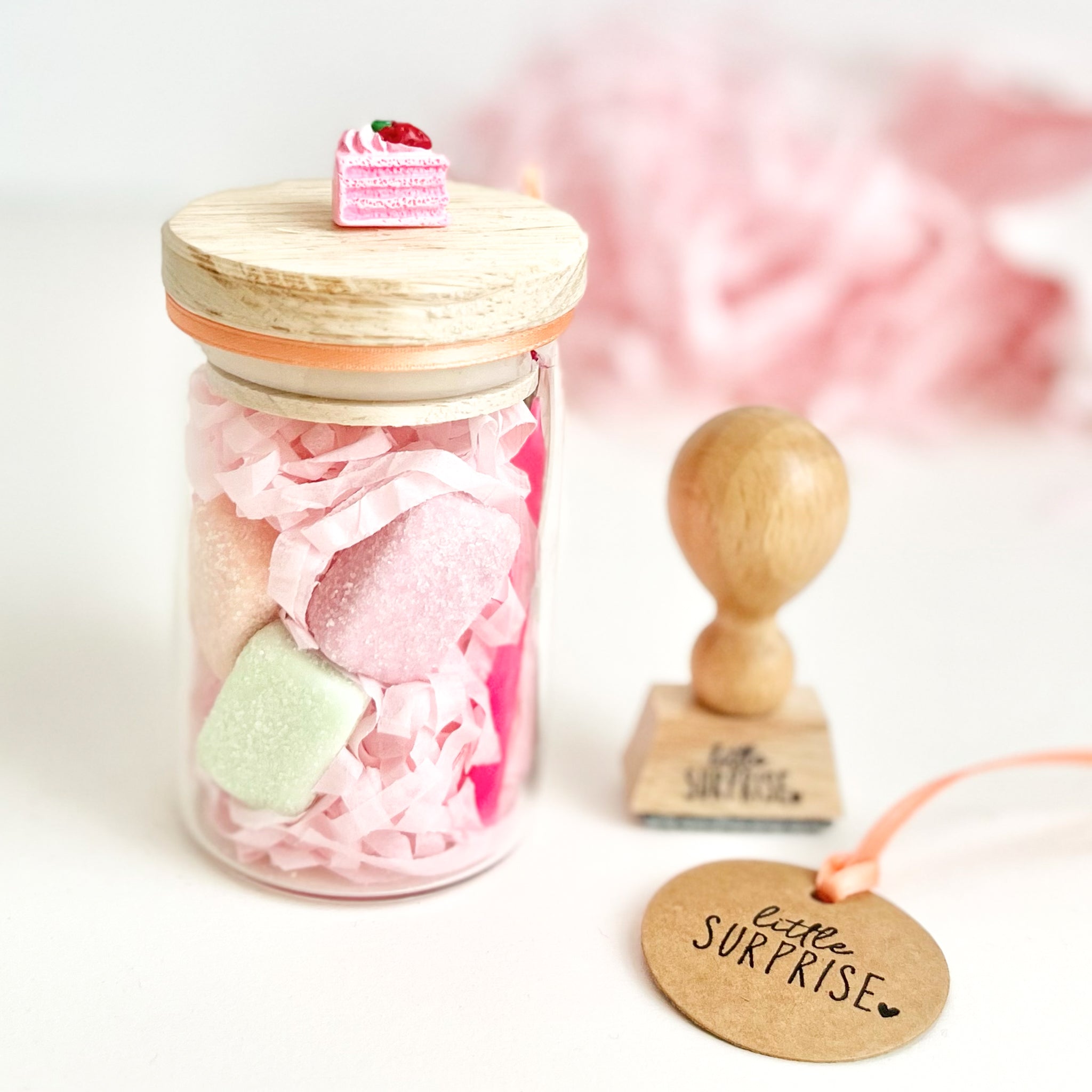 Stempel "little SURPRISE", Holzstempel für Geschenke und zum Karten gestalten