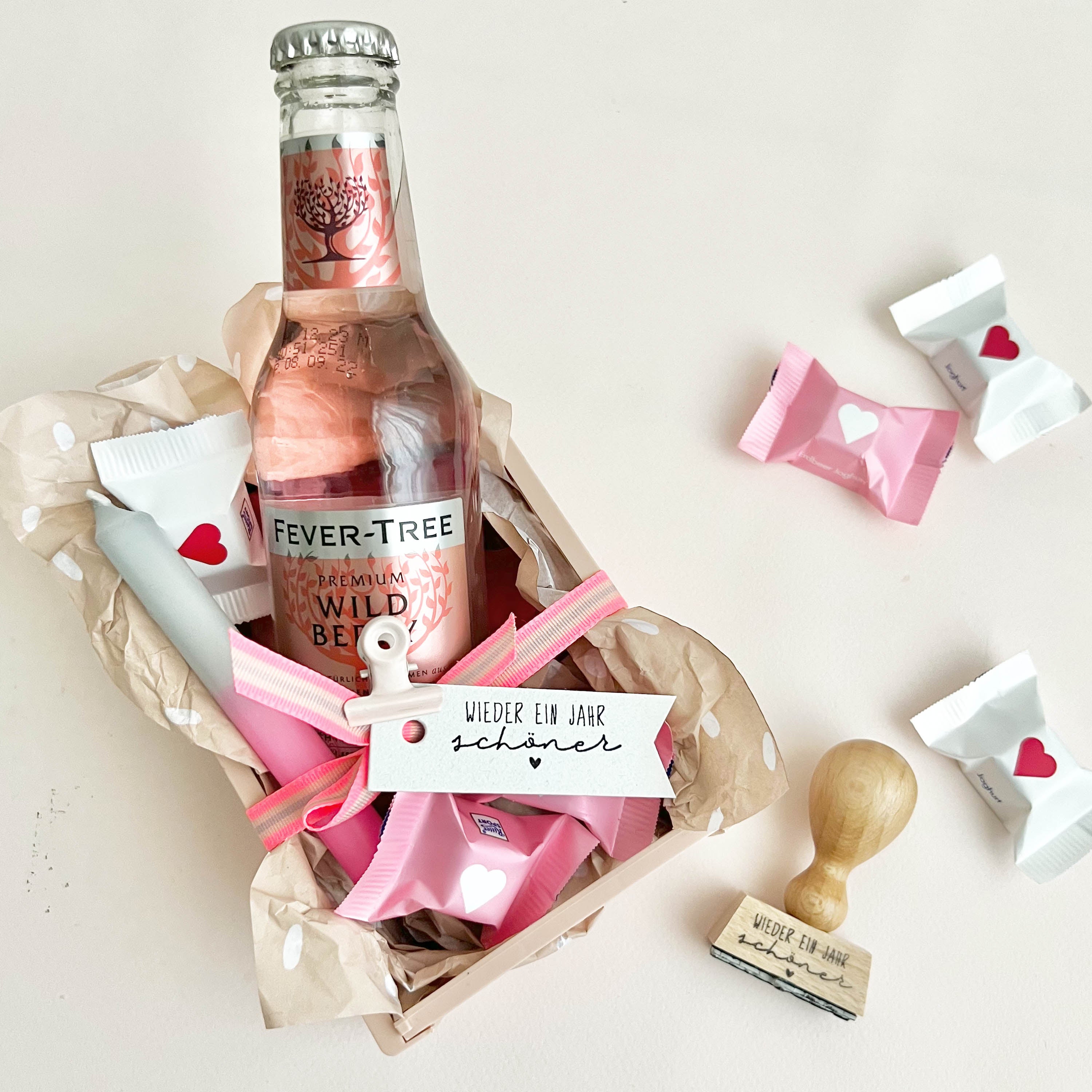 Stempel "wieder ein Jahr schöner" mit Herz, Stempel Geschenk, Geburtstagsgeschenk